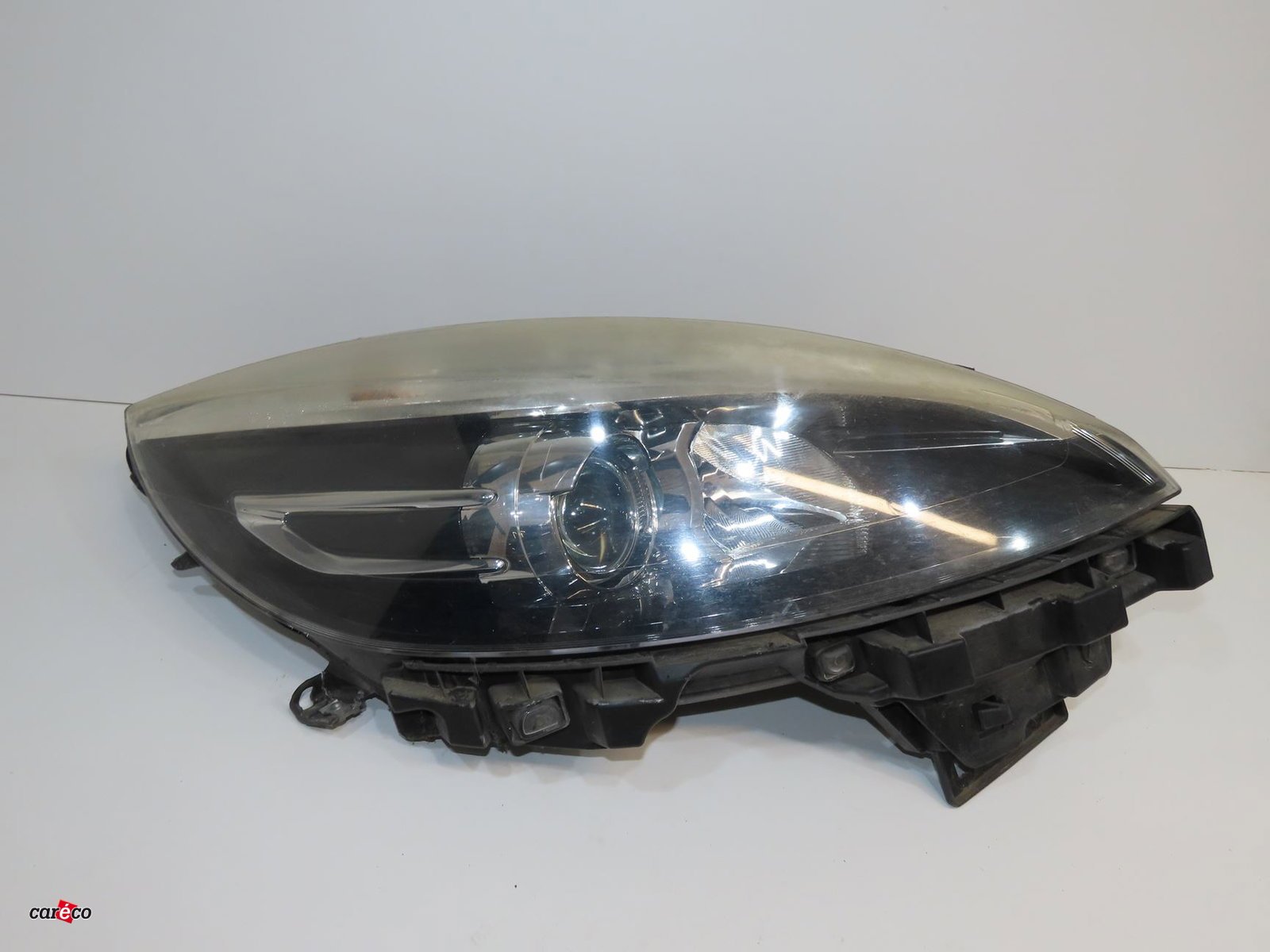 Phare droit Renault GRAND SCÉNIC III (JZ0-1_) 1.6 dci (jz00, jz12) (2011) 5 portes occasion