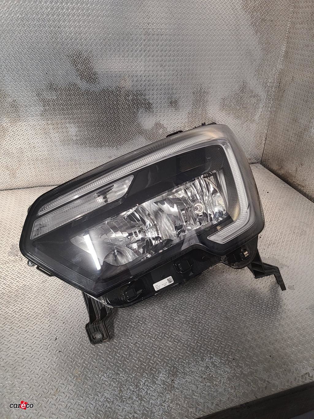 Phare gauche Renault MASTER III Camion plate-forme-Châssis (EV, HV, UV) 2.3 dci 130 rwd (hv01, hv10, hv11, hv12, uv01, uv10,... (2015) occasion