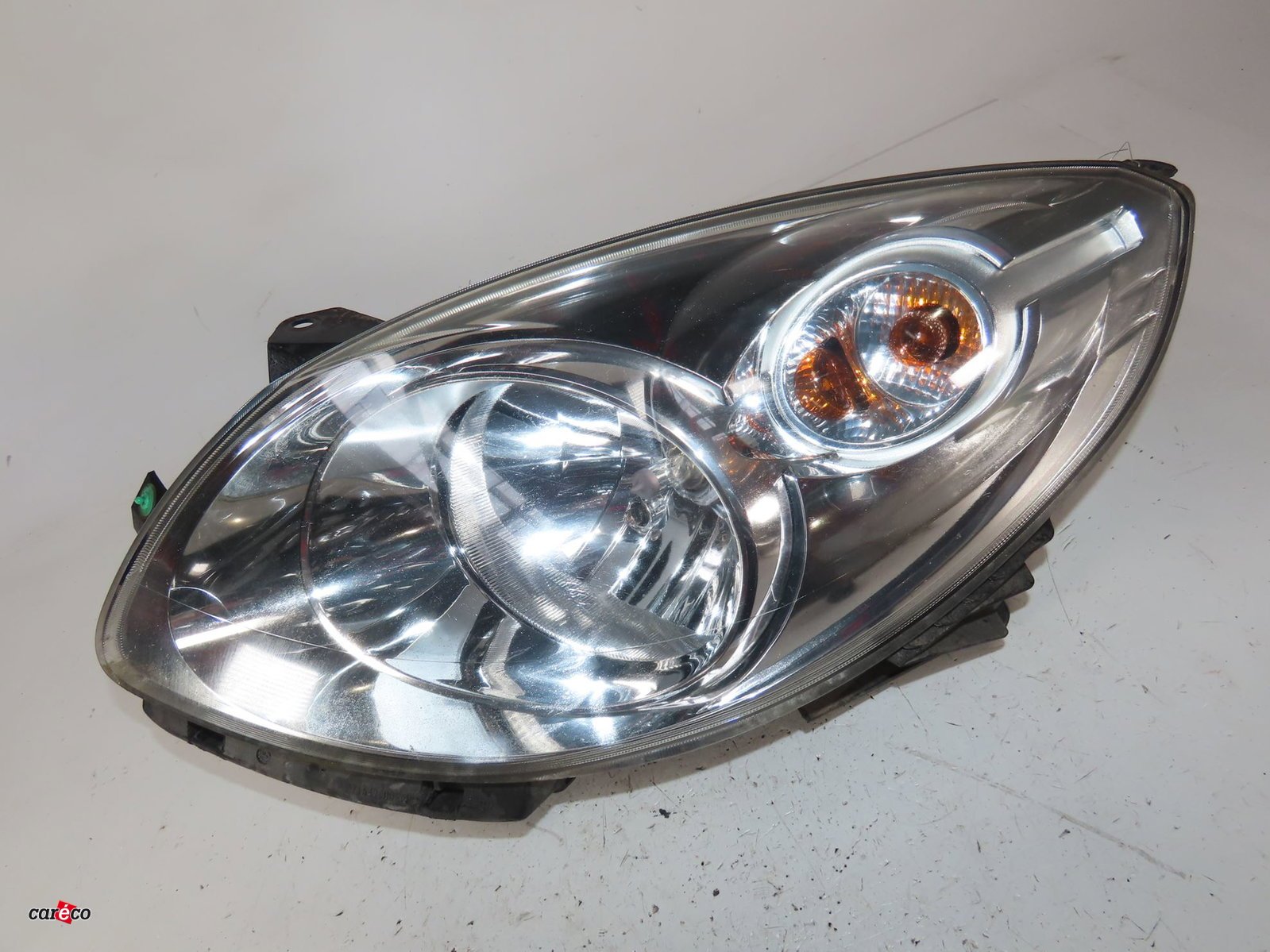 Phare gauche Renault TWINGO II (CN0_) 1.2 16v (cn0k, cn0v) (2007) 3 portes occasion