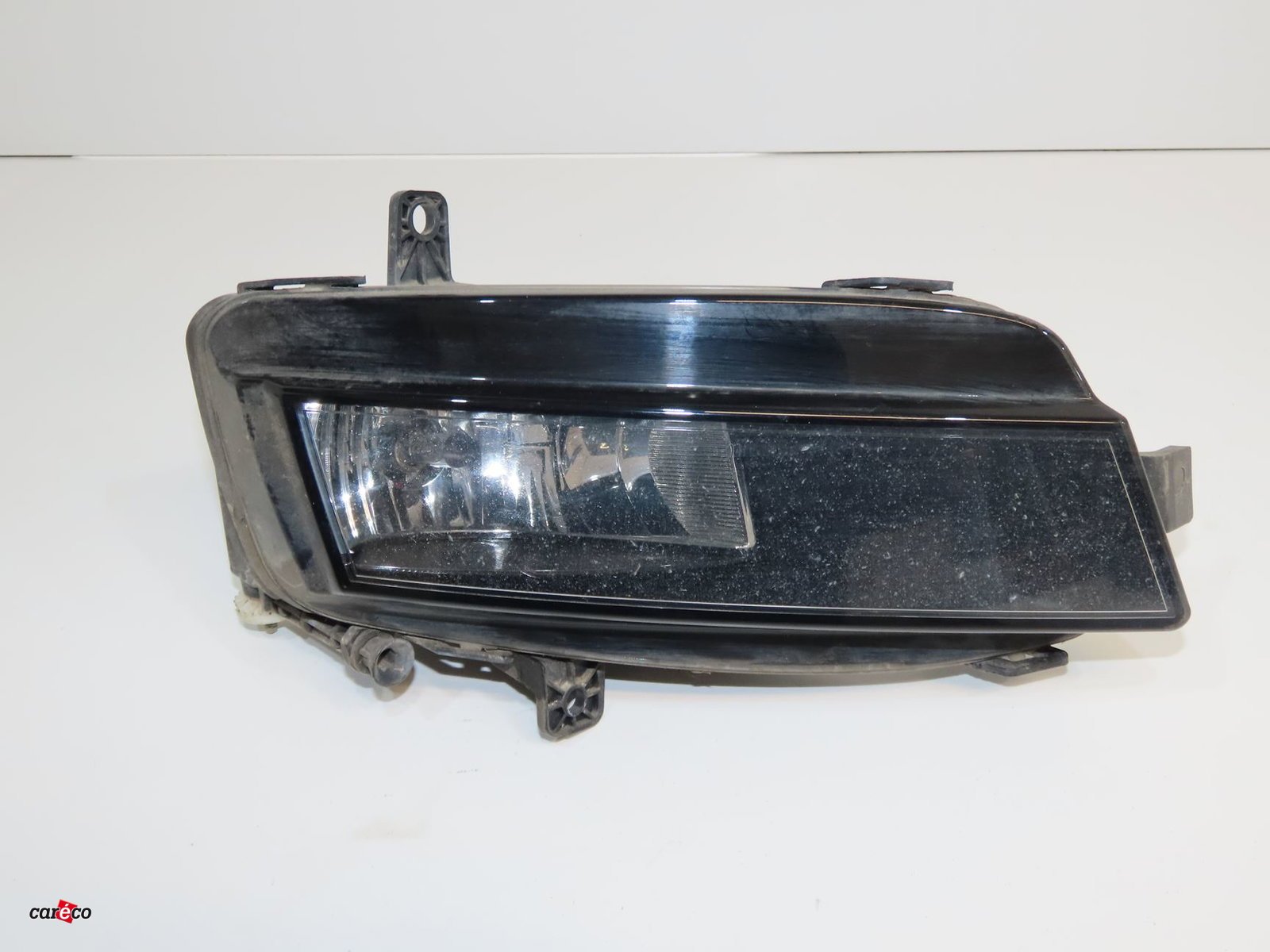 Phare antibrouillard avant droit Volkswagen GOLF VII (5G1, BQ1, BE1, BE2) 1.6 tdi (2012-2017) occasion