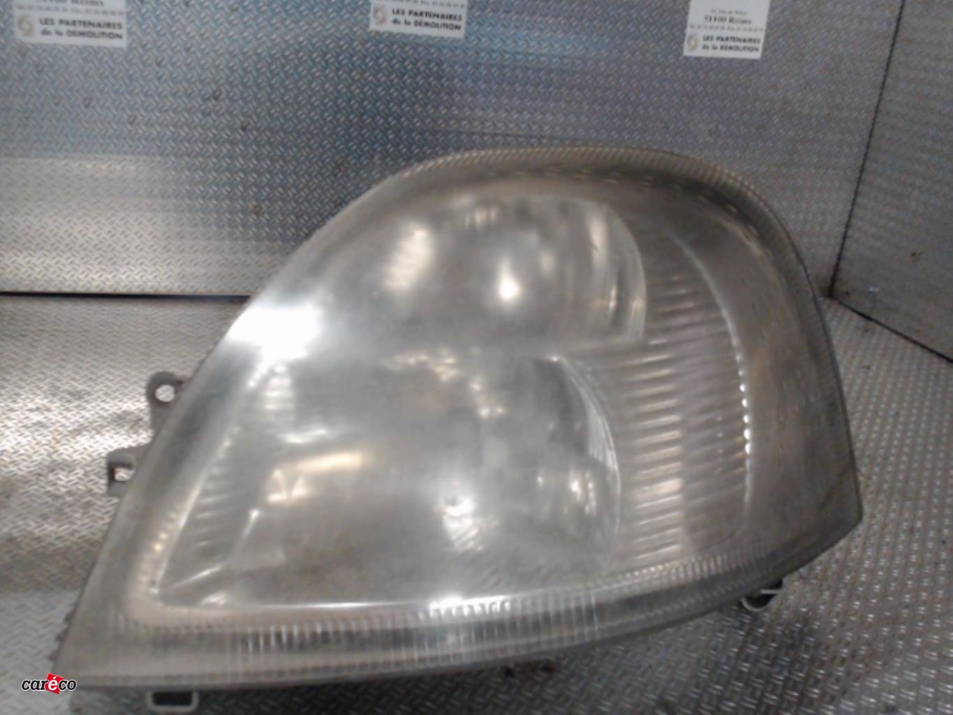 Phare gauche Renault MASTER II Camionnette (FD) 2.5 dci 100 (fd0u, fd0v) (2003) occasion